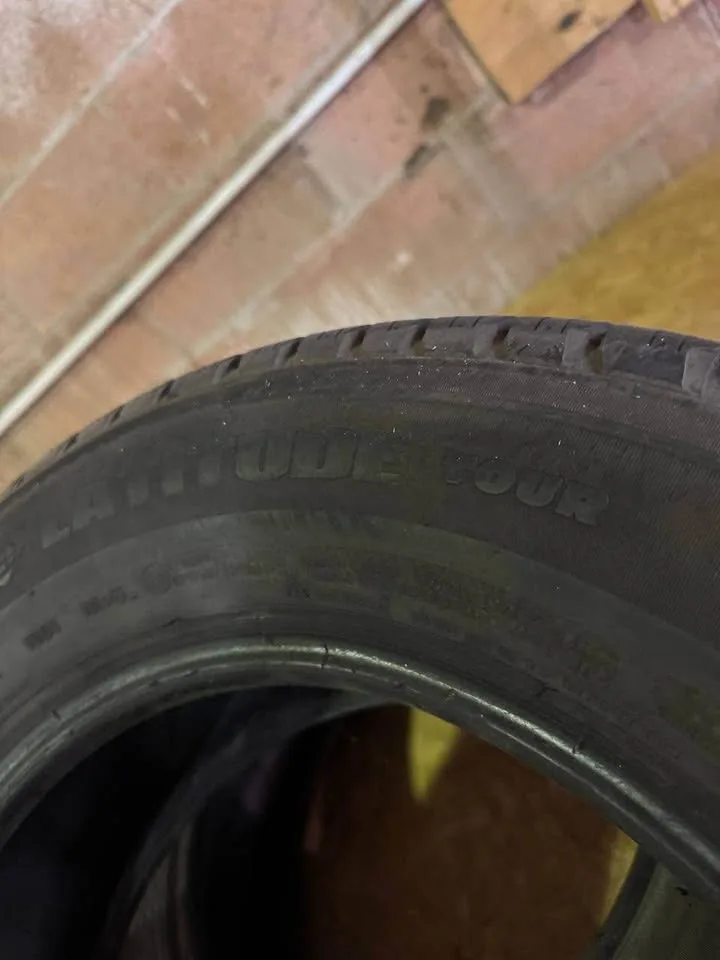 Tires 225/65R17 Michelin image indicator(4)