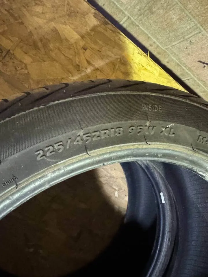 Tires 225/45R18 Zenna image indicator(2)