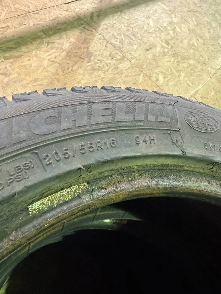 Tires 205/55R16 Michelin image indicator(2)