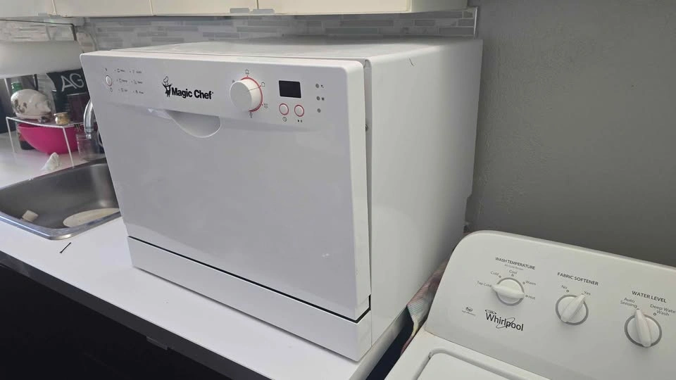 Countertop Dishwasher **Must Go** - photo 2