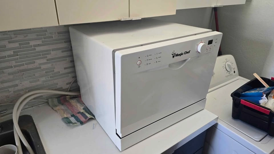 Countertop Dishwasher **Must Go** - photo 3