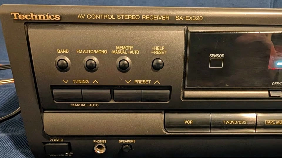 Technics SA-EX320 AV Control Stereo Receiver - photo 3