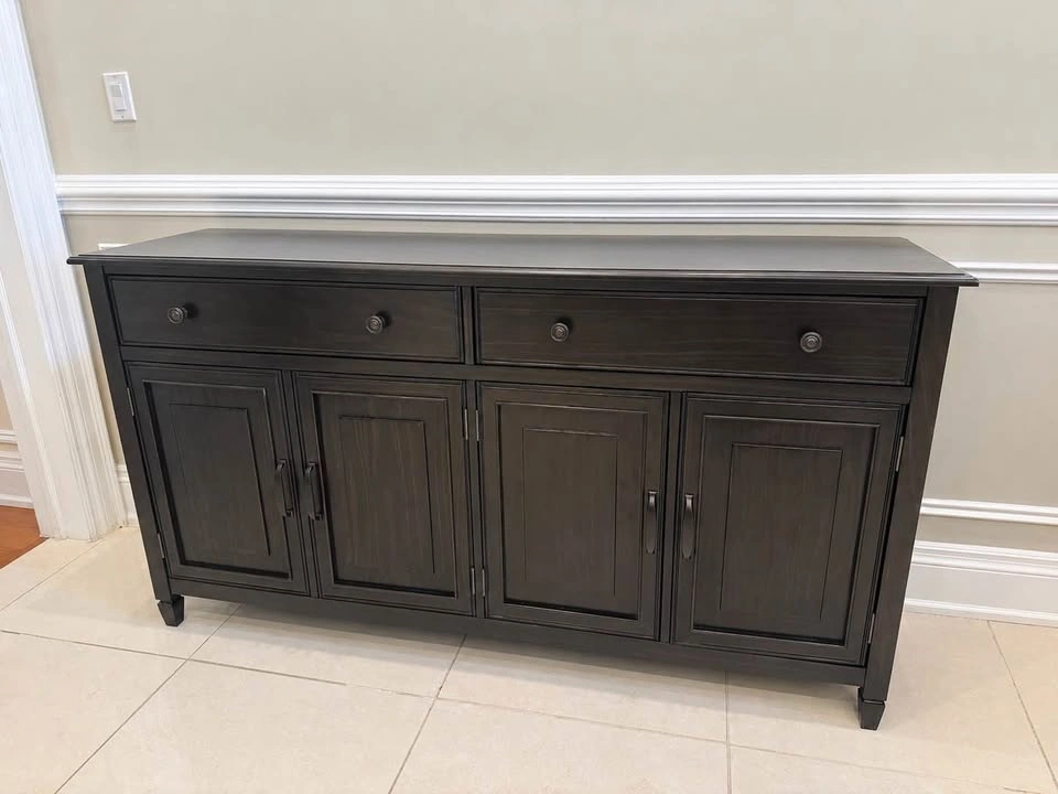 Beautiful Dark Wood Sideboard / Buffet – Like New - photo 2