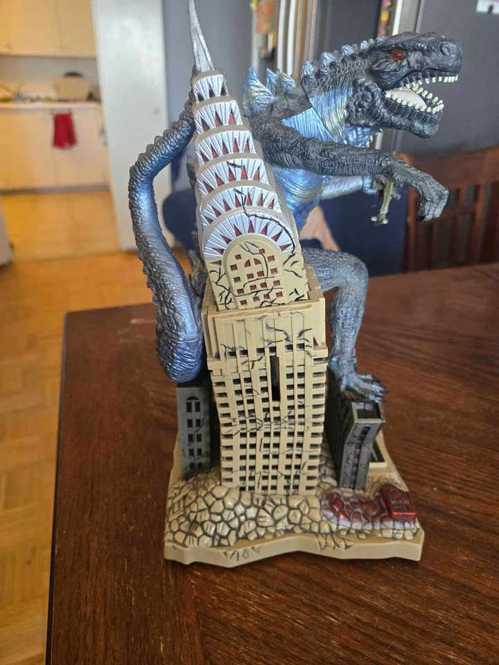 Vintage 1998 Godzilla Piggy Bank - photo 3