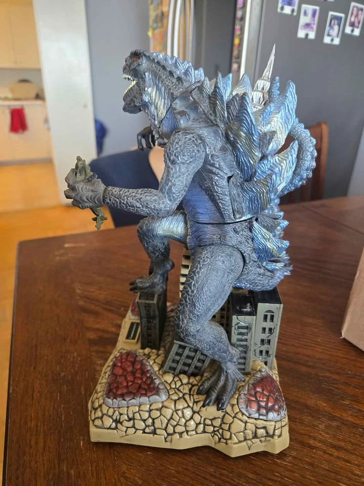 Vintage 1998 Godzilla Piggy Bank - photo 5