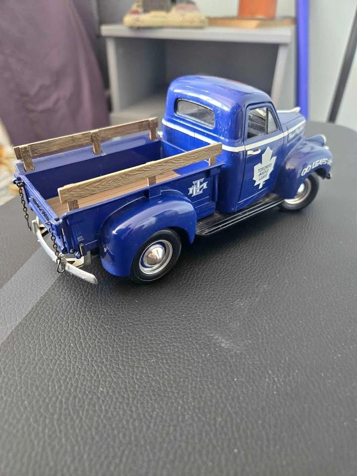 Toronto Maple Leafs 1947 Studebaker Pickup