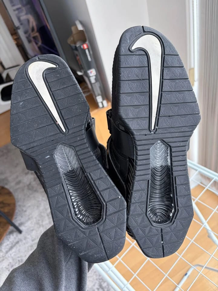 Nike Romaleo 4 - US 10.5 - photo 2