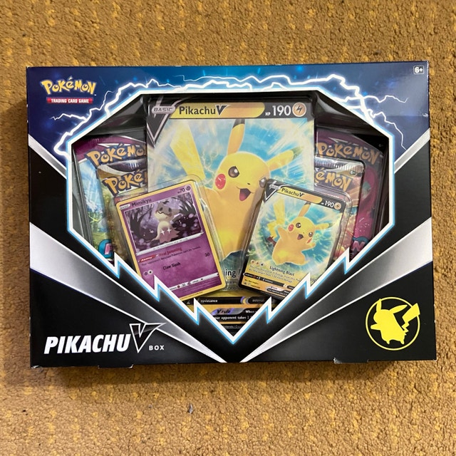 Pokemon Pikachu V Box