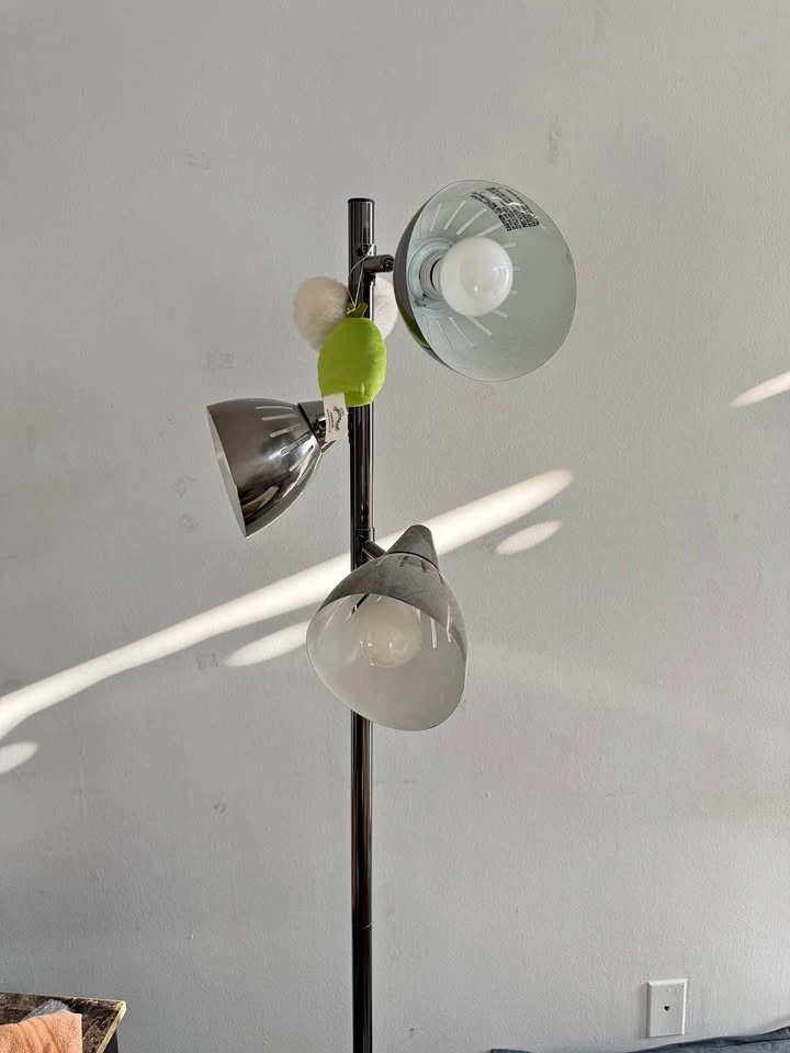 Adjustable 3-Head Floor Lamp