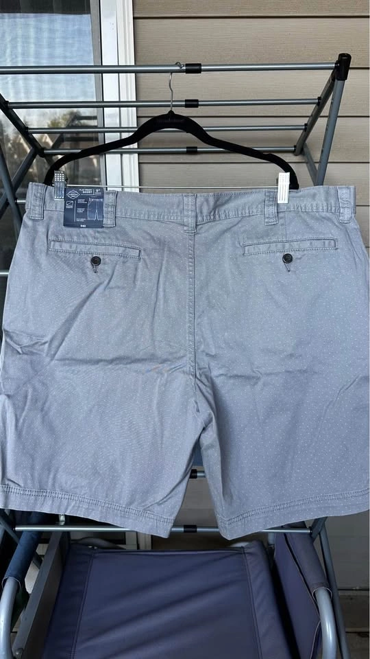 St. John's Bay Men's Shorts - photo 3