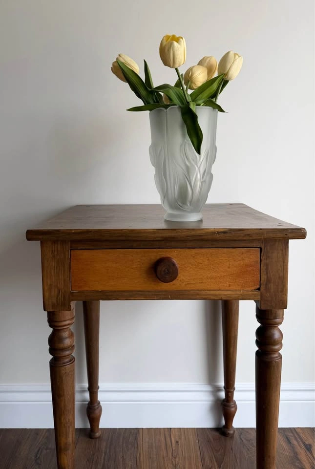 Vintage Barolac Inwald Frosted Glass Tulip Vase – 1930s Art Deco - photo 2