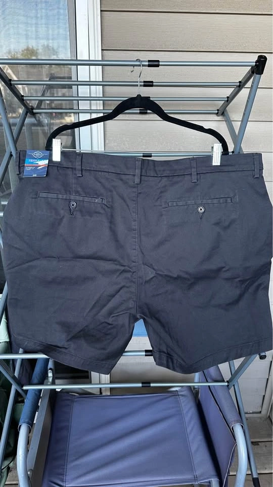 St. John's Bay Men's Shorts - photo 3