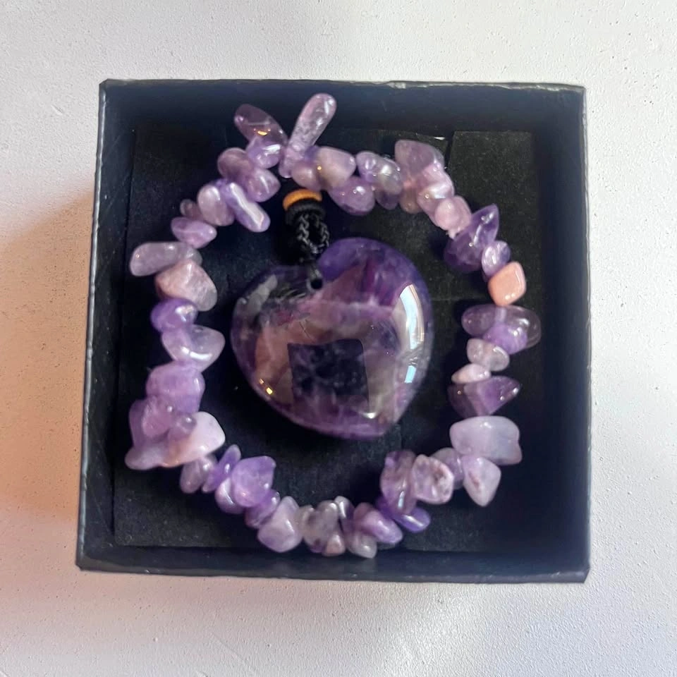 Set Amethyst Heart Necklace and Amethyst Chip Bracelet