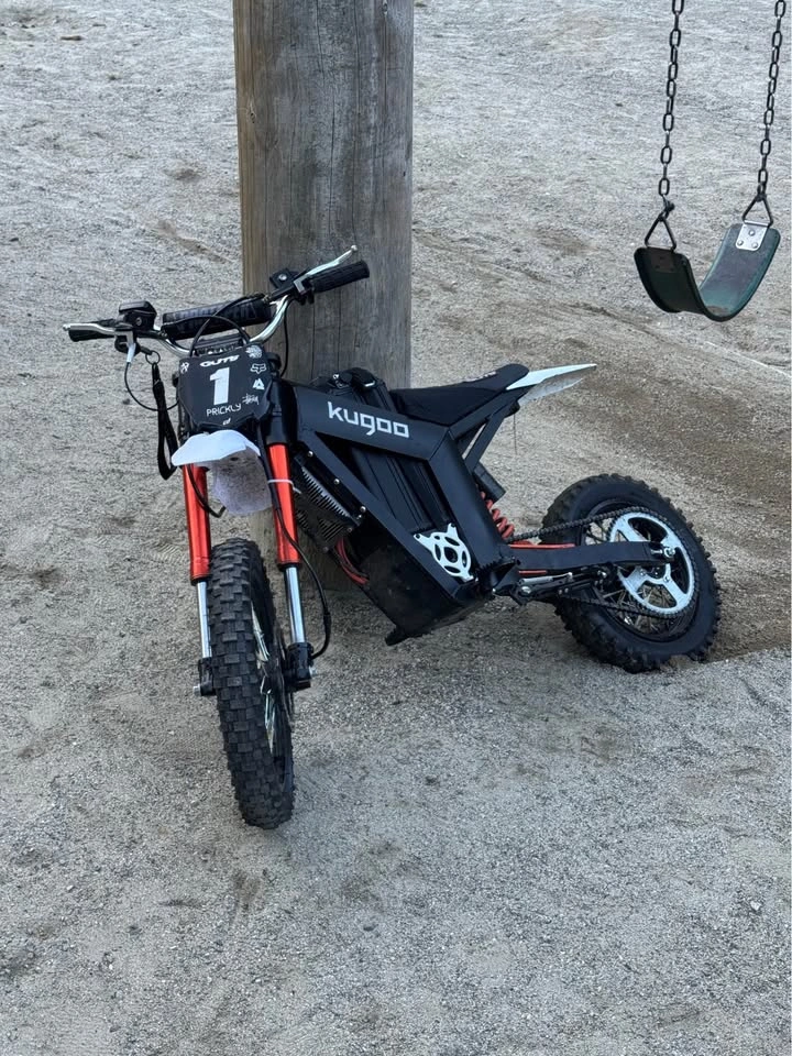 Modded Kuggo Electric Scooter