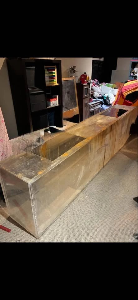 9ft Acrylic Fish Tanks