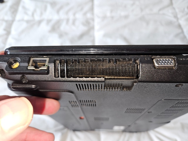 Acer Aspire E1 Laptop - 8GB RAM - photo 2
