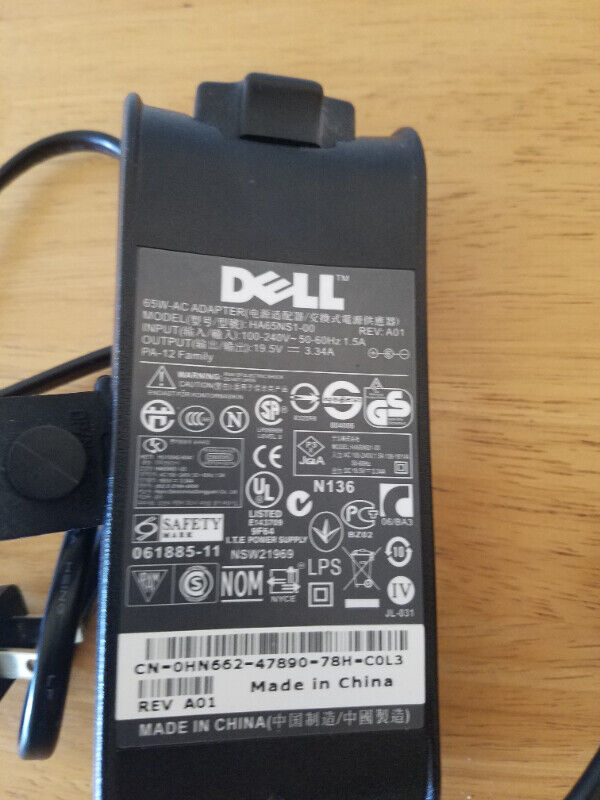 Dell Laptop Adapter HA65NS1-00 19.5V 3.34A - photo 2