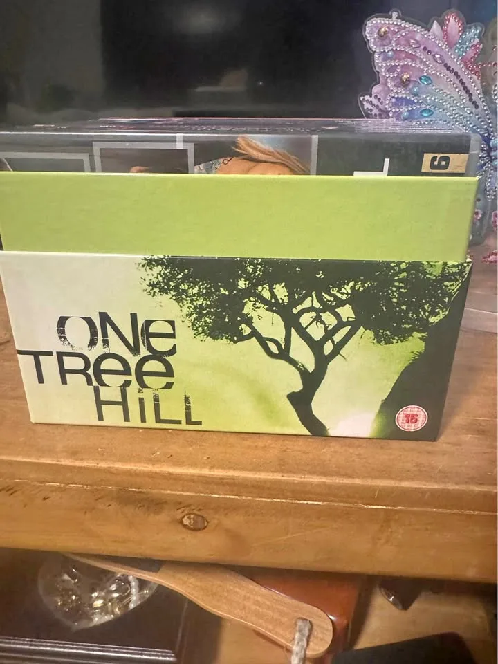 One Tree Hill DVD Set thumbnail