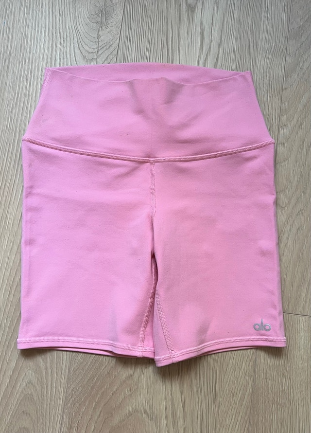 Alo Yoga 5" Airbrush Biker Short (Size S)