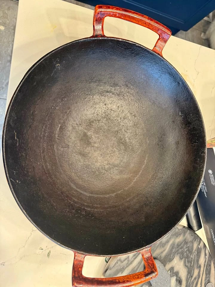 Heavy Cast Iron Wok