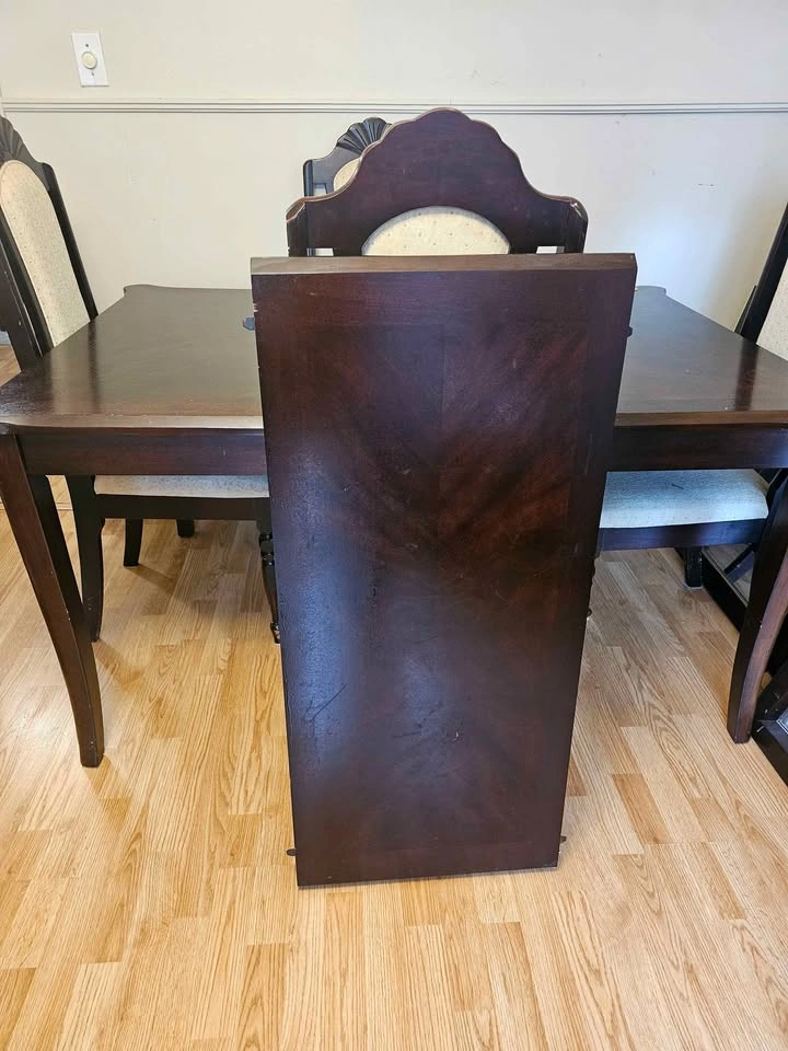 Dining Room Set With 18" Extender - photo 2