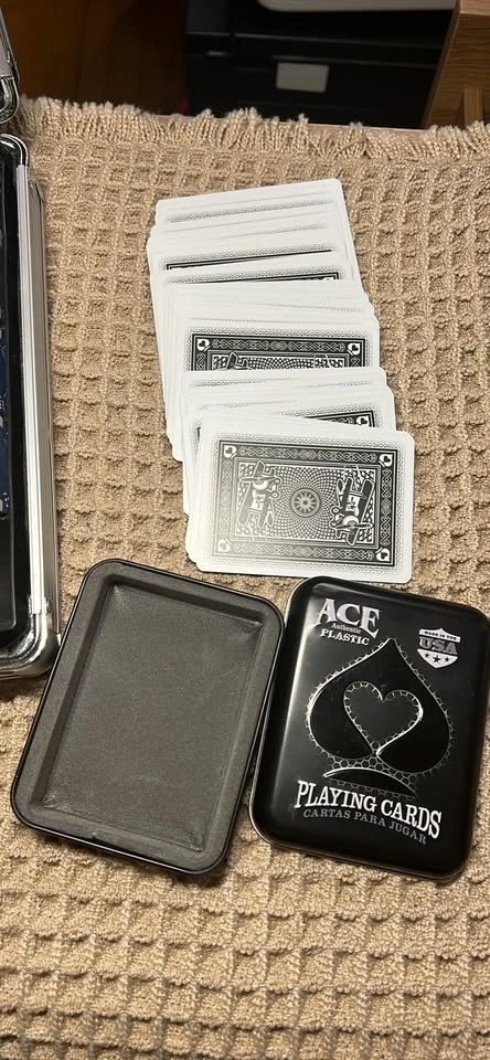 Poker Chip Set w/ Ace Plastic Playing Cards & Aluminum Case - photo 2