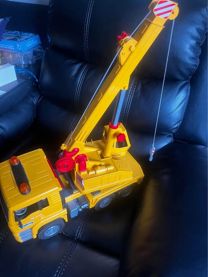 Bruder Crane Truck Toy - photo 3