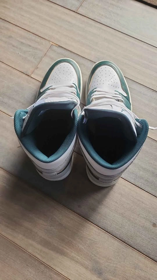 Air Jordan 1 Mid SE "Oxidized Green" - photo 2