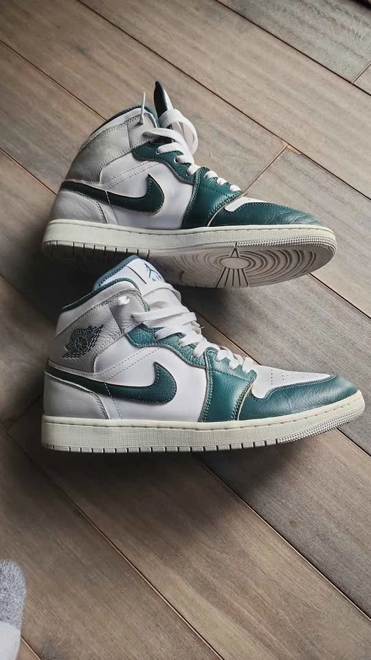 Air Jordan 1 Mid SE "Oxidized Green" - photo 4