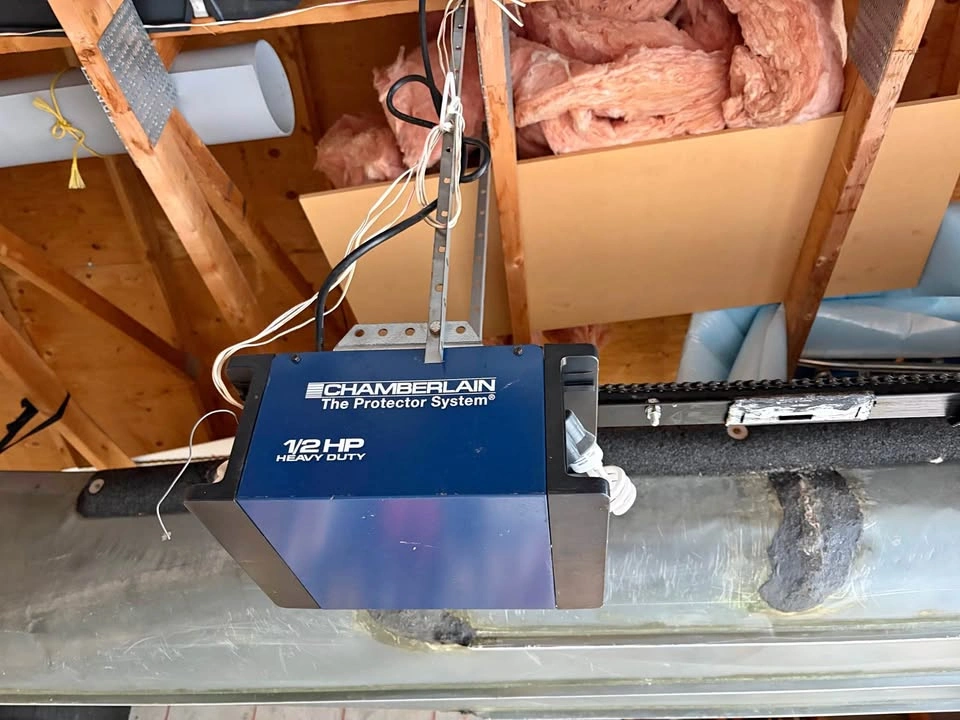 Chamberlain 1/2 HP Heavy Duty Garage Door Opener - Chain Drive