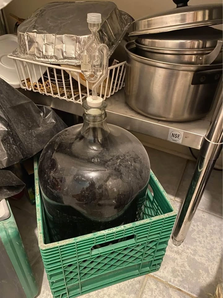 5 Gallons Wine Glass Containers (10 Available)