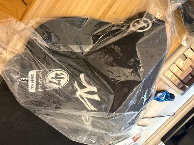 Black Hidden NY Yankees SnapBack Hat - photo 4