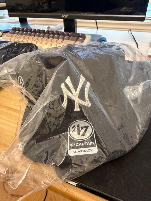 Black Hidden NY Yankees SnapBack Hat - photo 5