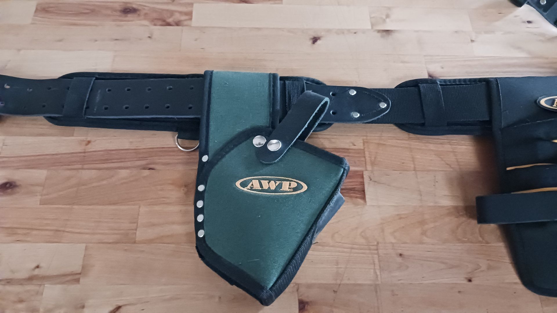 Tool belt with driver/drill holster - photo 3