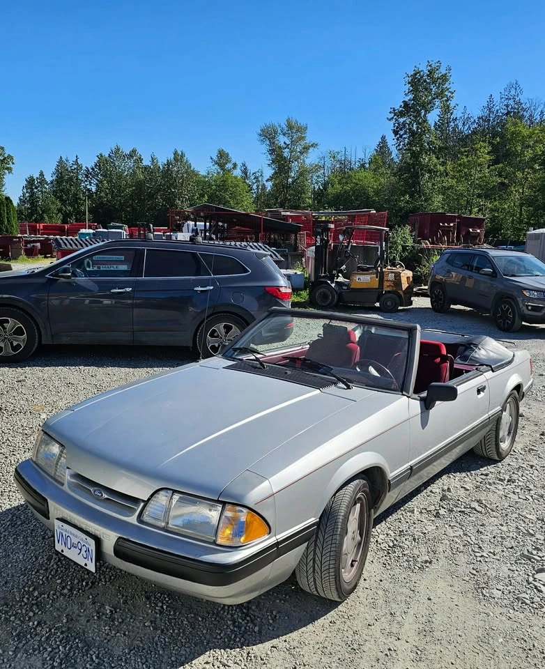 1993 Ford Mustang Convertible - photo 3
