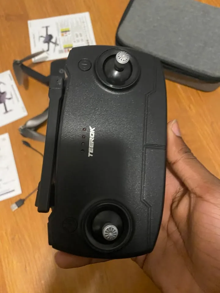 TEEROK T18S 4K GPS Drone - Spares/Case - $100 OBO image indicator(7)