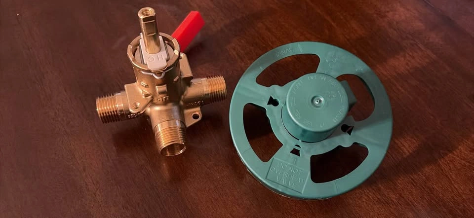 MOEN 3-port posi shower valve - photo 2