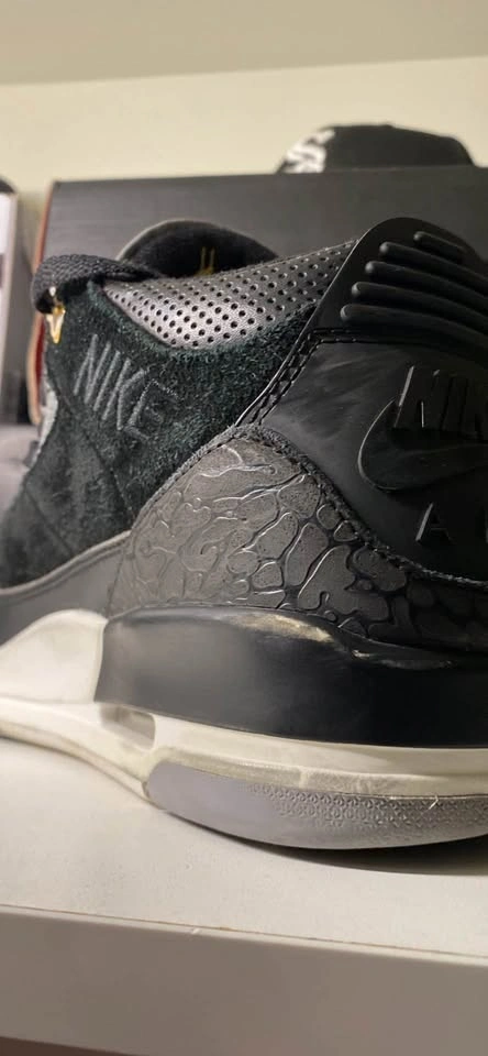 Jordan 3 Retro Tinker Black Cement Gold - photo 3