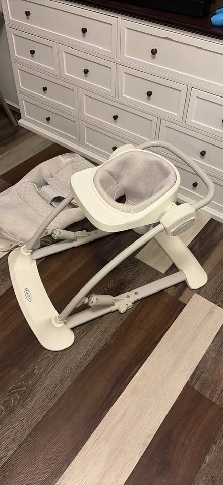 Graco JumpStart 4-in-1 Activity Baby Bouncer and Rocker - photo 2