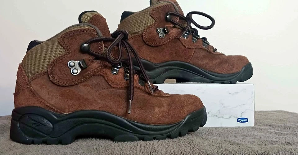 Brown Hi-Tec Hiking Boots. Women's