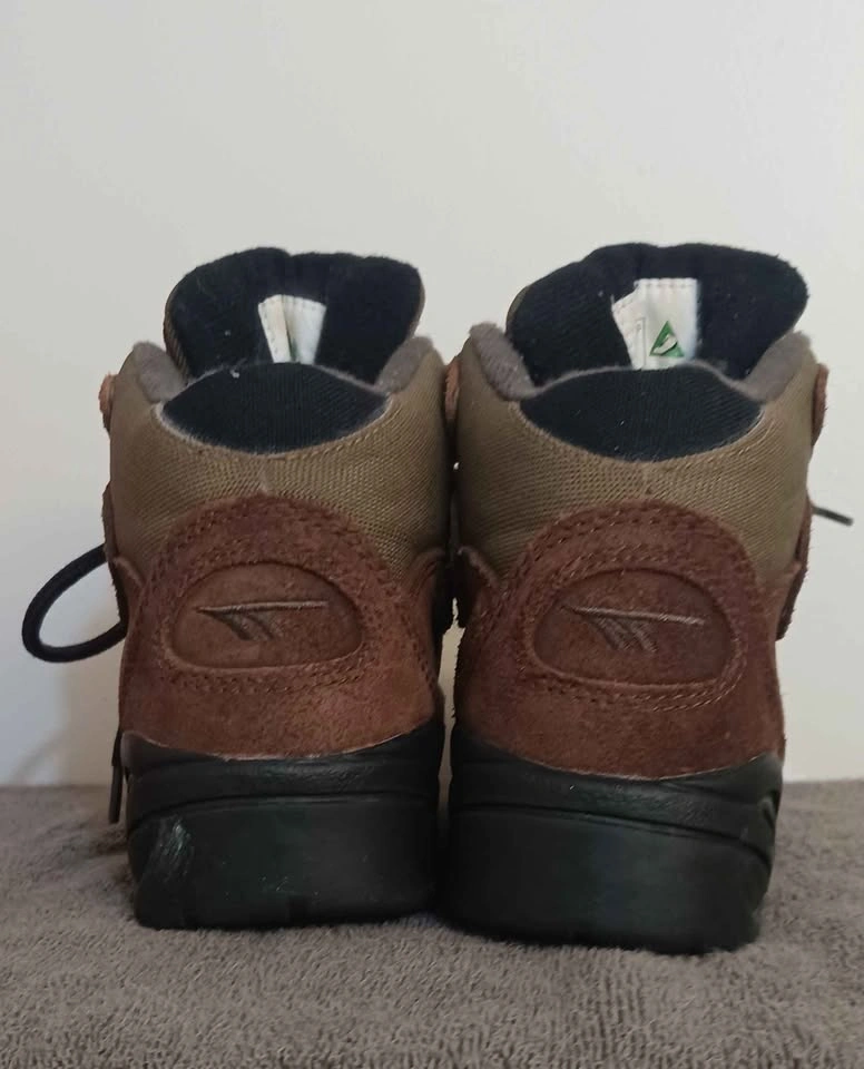 Brown Hi-Tec Hiking Boots. Women's - photo 2