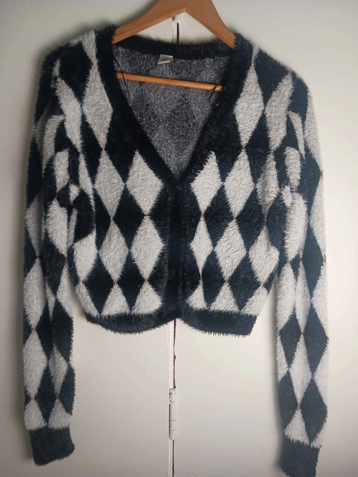 Twik argyle harlequin fuzzy cardigan. - photo 2
