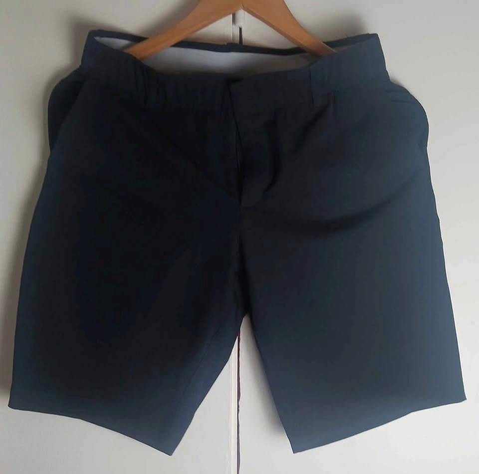 Black Under Armour HeatGear Shorts - photo 2