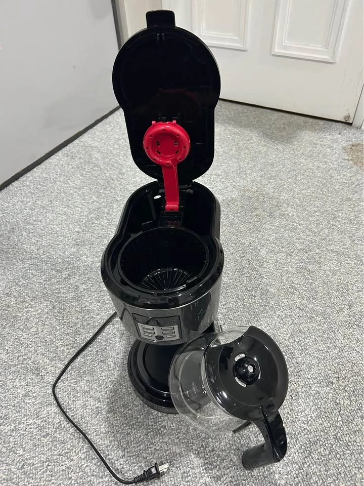 BLACK + DECKER 12 Cup Coffee Maker - photo 4