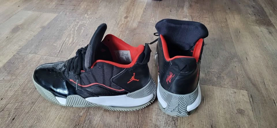 Jordan Flight Black Red Sneakers 6Y - photo 2