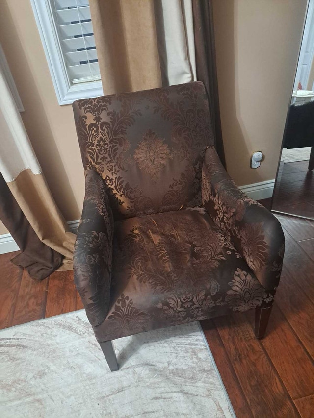 Brown chair - photo 2
