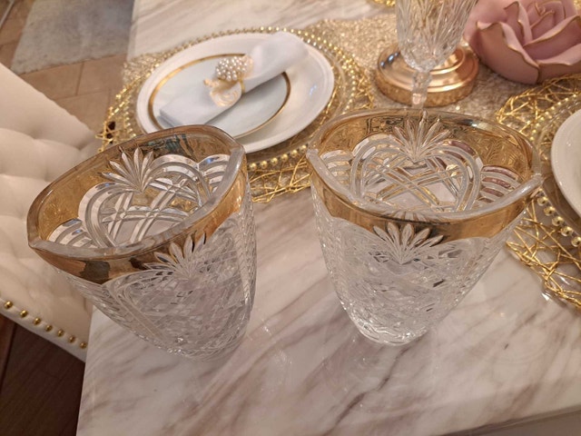 Crystal vase set of 2 with gold trim