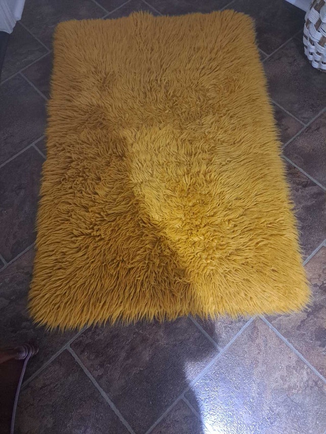 Gold Shaggy Rug