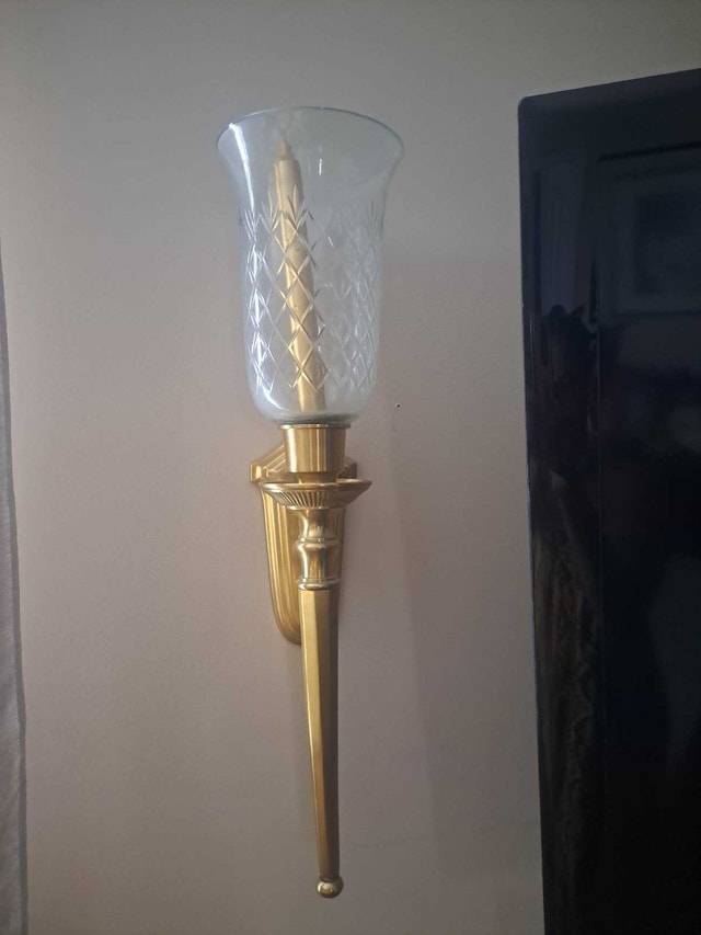 Beautiful gold with glass shade wall sconce - photo 2