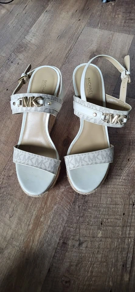 Michael Kors White Monogram Espadrille Wedge Sandals 8M - photo 4